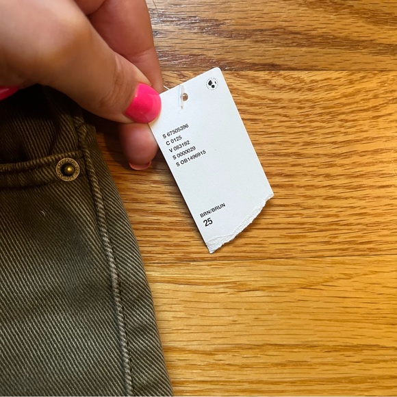 BDG cheeky short in olive green size 25 - Picture 3 of 4